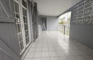 Vente Maison 72.1m² 5 pièces Sainte Anne