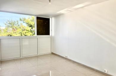 Appartement de 3 pièces rénové avec goût aux Abymes