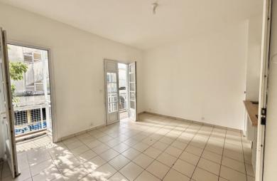 LOCATION APPARTEMENT 2 PIECES RENOVÉ POINTE A PITRE