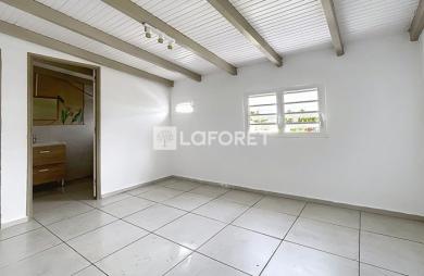 Location Appartement 88m² 4 pièces Baie Mahault