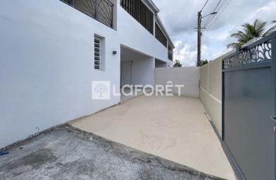 Location Appartement 88m² 4 pièces Baie Mahault