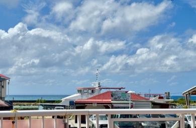 Vente Local commercial 50m&sup2; 3 pièces Saint François