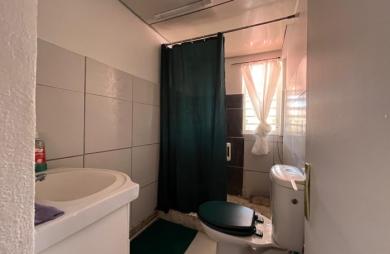 BASSE-TERRE - Maison familiale T 5 avec studio indépendant