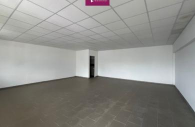 À louer - Local professionnel 75m2 - Etage - Grand-camp - Les Abymes
