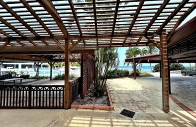 Location Local commercial 48m&sup2; Saint François