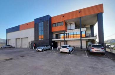 Location Entrepot 215m² Baie Mahault