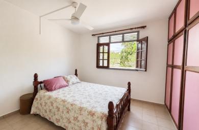 À VENDRE - Maison avec potentiel constructible sur un terrain de 1280 m2 à PETIT-BOURG