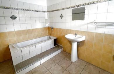 Haut de villa meublé entièrement rénové aux Abymes