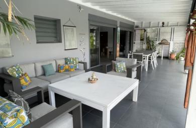 LOCATION VILLA F5 MEUBLEE avec Piscine, garage et bungalow F2 (entr jardin et piscine inclus)