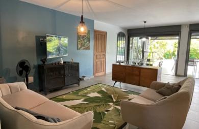 LOCATION VILLA F5 MEUBLEE avec Piscine, garage et bungalow F2 (entr jardin et piscine inclus)
