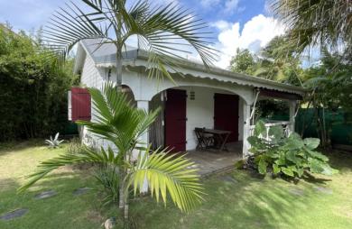 LOCATION VILLA F5 MEUBLEE avec Piscine, garage et bungalow F2 (entr jardin et piscine inclus)