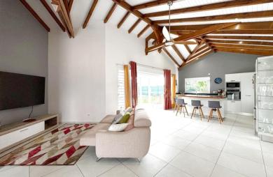 Magnifique villa 4 pièces située aux Abymes - LONGFORT IMMOBIIER