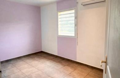 Maison F4 plain pied à BESSON