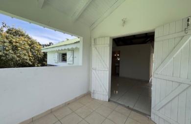 Appartement quatre pièces à Port-Louis LONGFORT Immobilier
