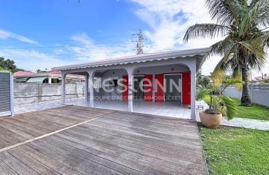 Location Maison 74m² 4 pièces Les Abymes