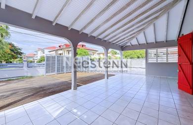 Location Maison 74m² 4 pièces Les Abymes