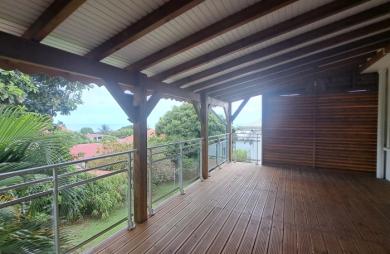 SAINT-CLAUDE IMMEUBLE DE RAPPORT A FORT POTENTIEL