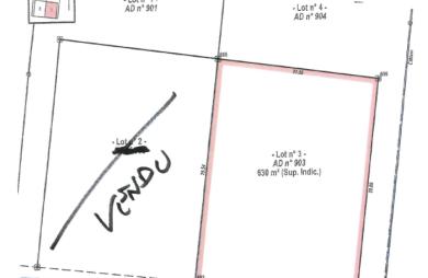 A Dubedou Saint François, beau terrain plat de 629m2 à vendre dans un secteur résidentiel.