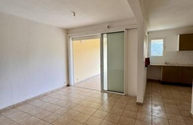 Vente Appartement 66m&sup2; 3 pièces Gourbeyre