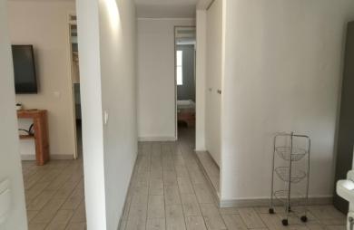 MAISON T3 (87m2) - JUMELLÉE et MEUBLÉE - Belcourt 97122 BAIE-MAHAULT