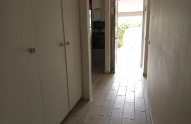 MAISON T3 (87m2) - JUMELLÉE et MEUBLÉE - Belcourt 97122 BAIE-MAHAULT