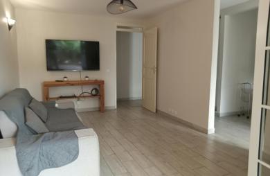 MAISON T3 (87m2) - JUMELLÉE et MEUBLÉE - Belcourt 97122 BAIE-MAHAULT