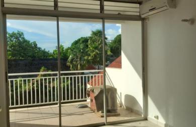 Location Appartement 179m&sup2; 5 pièces Basse-Terre