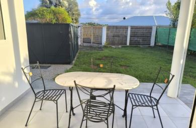 LOCATION T2 meublé avec jardin EAU - EDF - Jardin inclus dans le loyer - 1150€