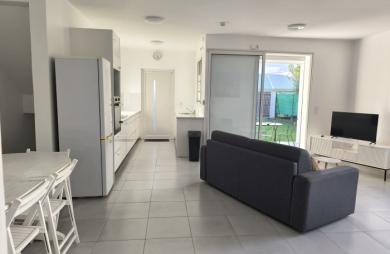 LOCATION T2 meublé avec jardin EAU - EDF - Jardin inclus dans le loyer - 1150€