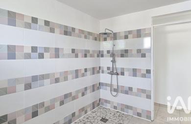 Vente Divers 110m&sup2; 5 pièces Saint François