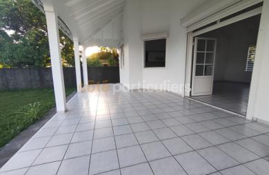 Location Maison 119.9m² 4 pièces Les Abymes