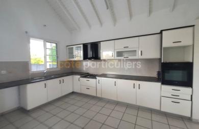 Location Maison 119.9m² 4 pièces Les Abymes