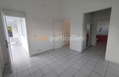 Location Maison 119.9m² 4 pièces Les Abymes