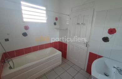 Location Maison 119.9m² 4 pièces Les Abymes