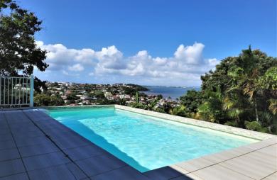 LOCATION Villa F5 avec PISCINE à Petit-Bourg VUE MER
