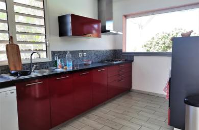 LOCATION Villa F5 avec PISCINE à Petit-Bourg VUE MER