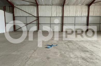 Louez un entrepôt d environ 580 m2  aux Abymes avec Orpi BOUTAREL