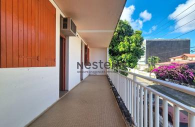 Vente Maison 200m² 4 pièces Les Abymes