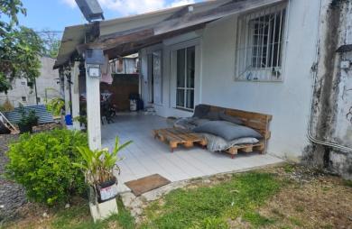 Vente Maison 75.00m&sup2; 4 pièces Sainte Anne