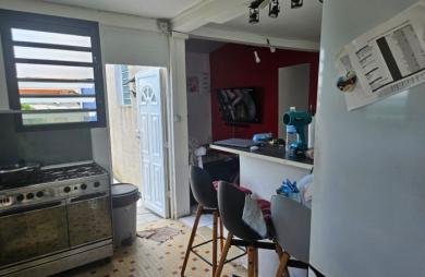 Vente Maison 75.00m&sup2; 4 pièces Sainte Anne