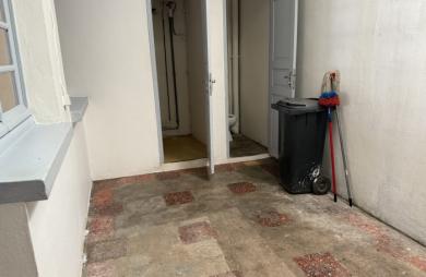 Vente Local commercial 74m&sup2; Les Abymes