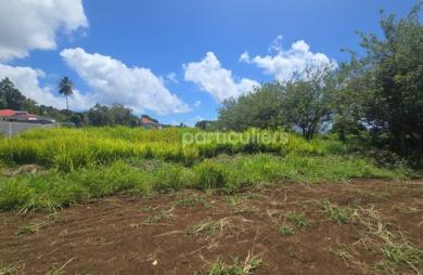 Vente Terrain 780m² Trois Rivières
