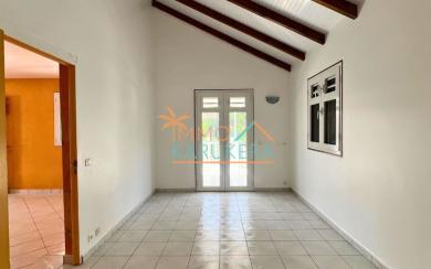 Haut de villa T4 à Saint-Claude (Belfond) – Vue mer