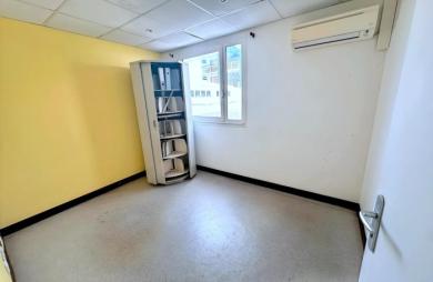 Location Bureaux 88m&sup2; Saint François