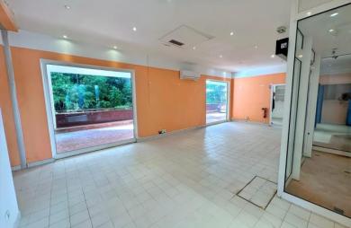 Location Local commercial 61m&sup2; Saint François
