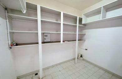 Location Local commercial 61m&sup2; Saint François