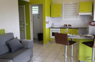 Pointe-Noire :Investissement rare à 5 logements, calme absolu