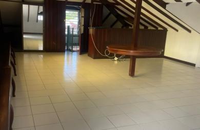 Vente Maison 152m&sup2; 5 pièces Lamentin