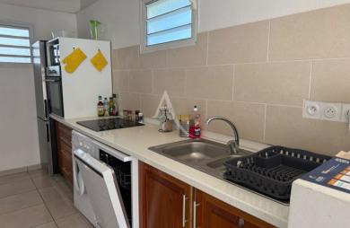 Vente Maison 82m² 4 pièces Gosier