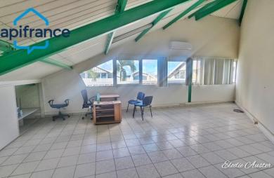 Vente Bureaux 60m&sup2; 3 pièces Baie Mahault